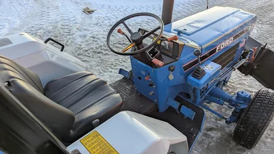 USED 1990 NEW HOLLAND 2120