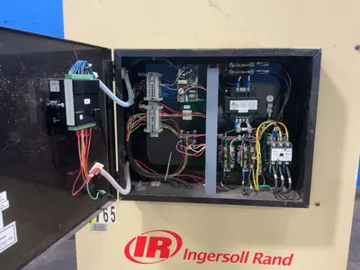 USED INGERSOLL RAND D2720INA400