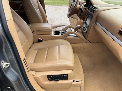 USED 2010 PORSCHE CAYENNE