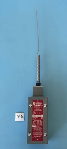 NEW ALLEN BRADLEY 802XR-WS1C7 SER. A