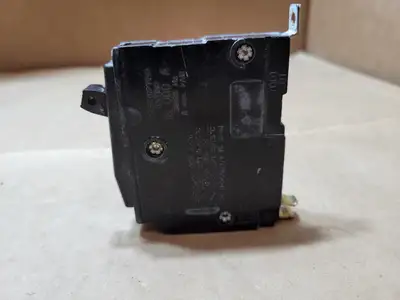 Used SQUARE D QOB120 Switchgears British Columbia CA | Lenmark #1438609