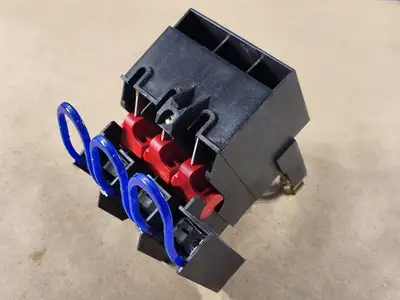 Disconnect Switch with 15 Amp Fuse LPJ-12SP