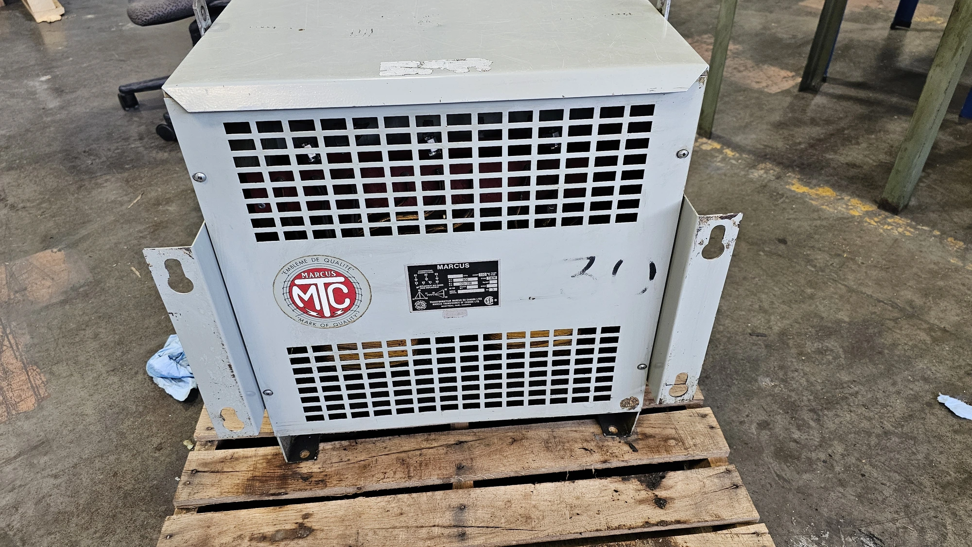USED MARCUS 303T