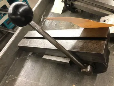 2110-440 Hardinge Lever Operated Double Tool Cross Slide, Model E