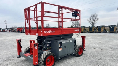 USED 2024 Skyjack SJ6832RT
