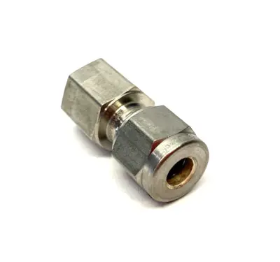 SS-6M0-7-2 | Swagelok  Stainless Steel Tube Fitting 6 mm Tube OD x 1/8" Female NPT - New – Open box