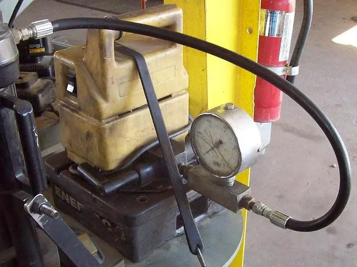 Enerpac Model PUJ1200B Hydraulic Unit; S/N 04889C