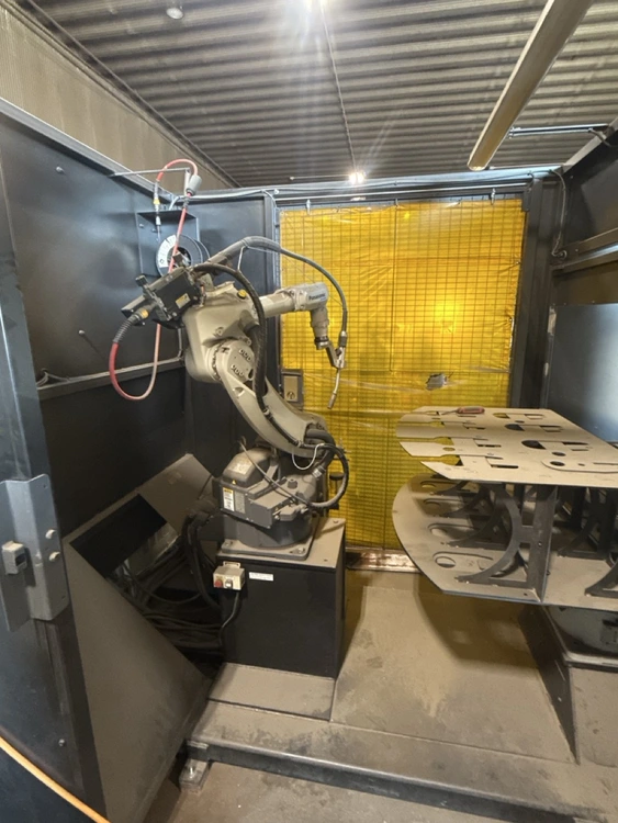Used 2013 MILLER PA350S Robotic Welding Cells Illinois US | Revelation Machinery #925247
