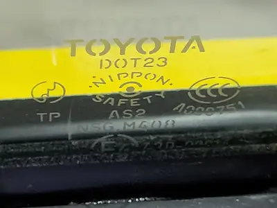 NEW TOYOTA 67002-60500