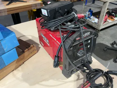 Used LINCOLN ELECTRIC SQUARE WAVE® TIG 200 TIG WELDER Tig Welders Michigan US | Miedema Asset Management Group #1423456