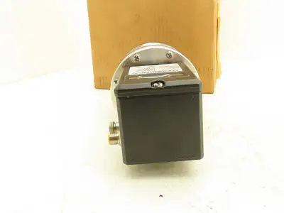 Fairchild T7945-4040604 Electro-Pneumatic Transducer Pressure Regulator 0-30psi