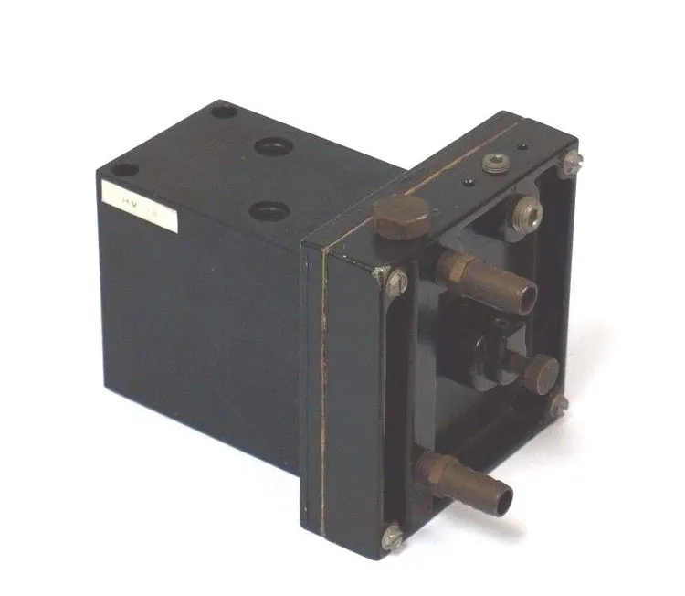 Used INDUSTRIAL _UNKNOWN_ Parts (Hydraulics and Pneumatics) | SB Industrial Supply #854253
