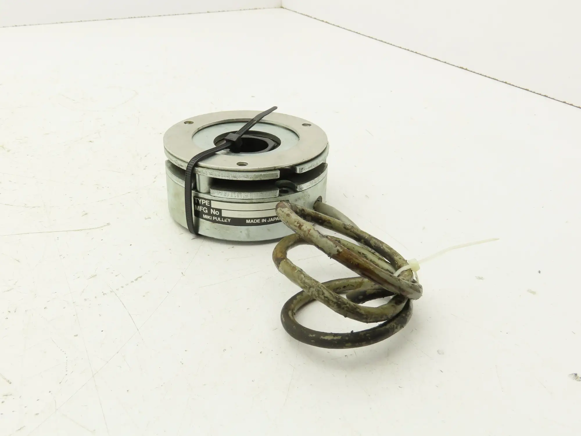 Miki Pulley BXL-08-10-A-17 Clutch Brake 24VDC 25mm Bore
