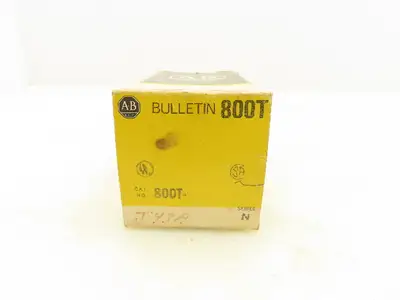 Allen Bradley 800T-J43A Keyed Selector Switch 3 Position 1 NO 1 NC Series N