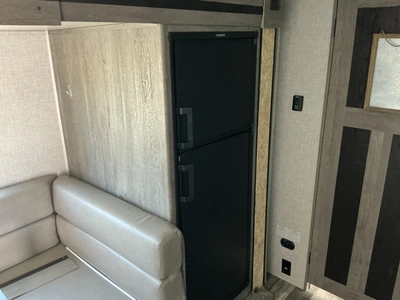 Used 2020 KEYSTONE OUTBACK 252URS Campers, Caravans, Motorhomes Michigan US | Miedema Asset Management Group #1304643