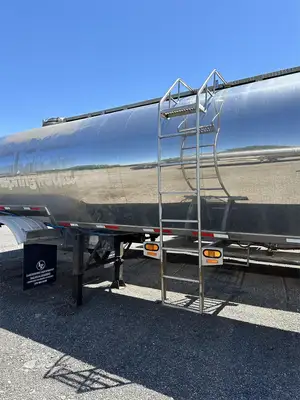 Used 1996 WALKER _UNKNOWN_ Tanker Trailers Indiana US | Lakeshore Equipment Sales #1546566