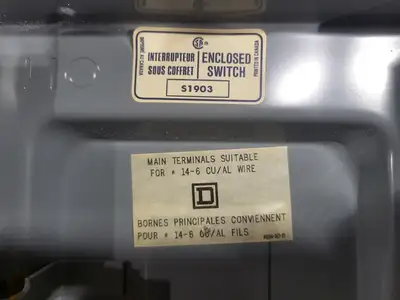 USED SQUARE D CH221N