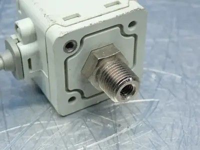 Used SMC ISE40A01T Relays & Switches | HGR 24 #739326