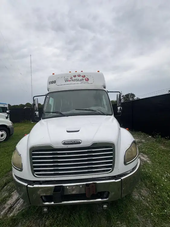 Used 2009 FREIGHTLINER M2 106 Tractors & Trailers Florida US | Revelation Machinery #401873
