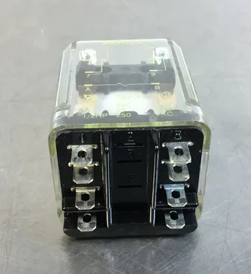 SQUARE D 8501 KU12 SER. C Relay 4C