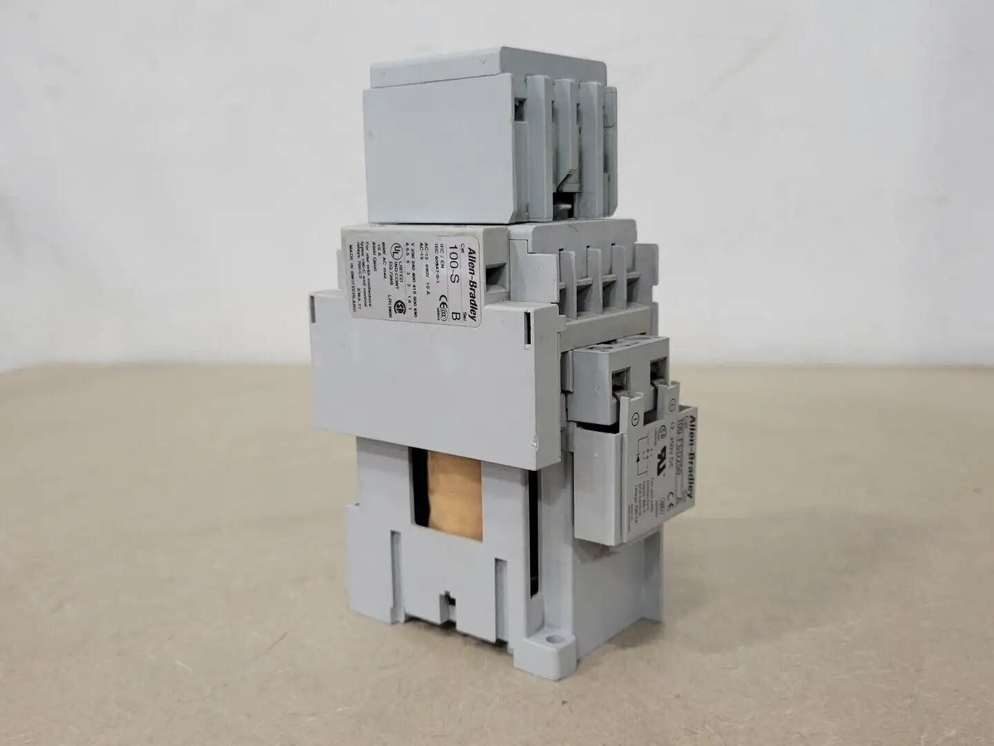 USED ALLEN-BRADLEY 100-C12Z*01
