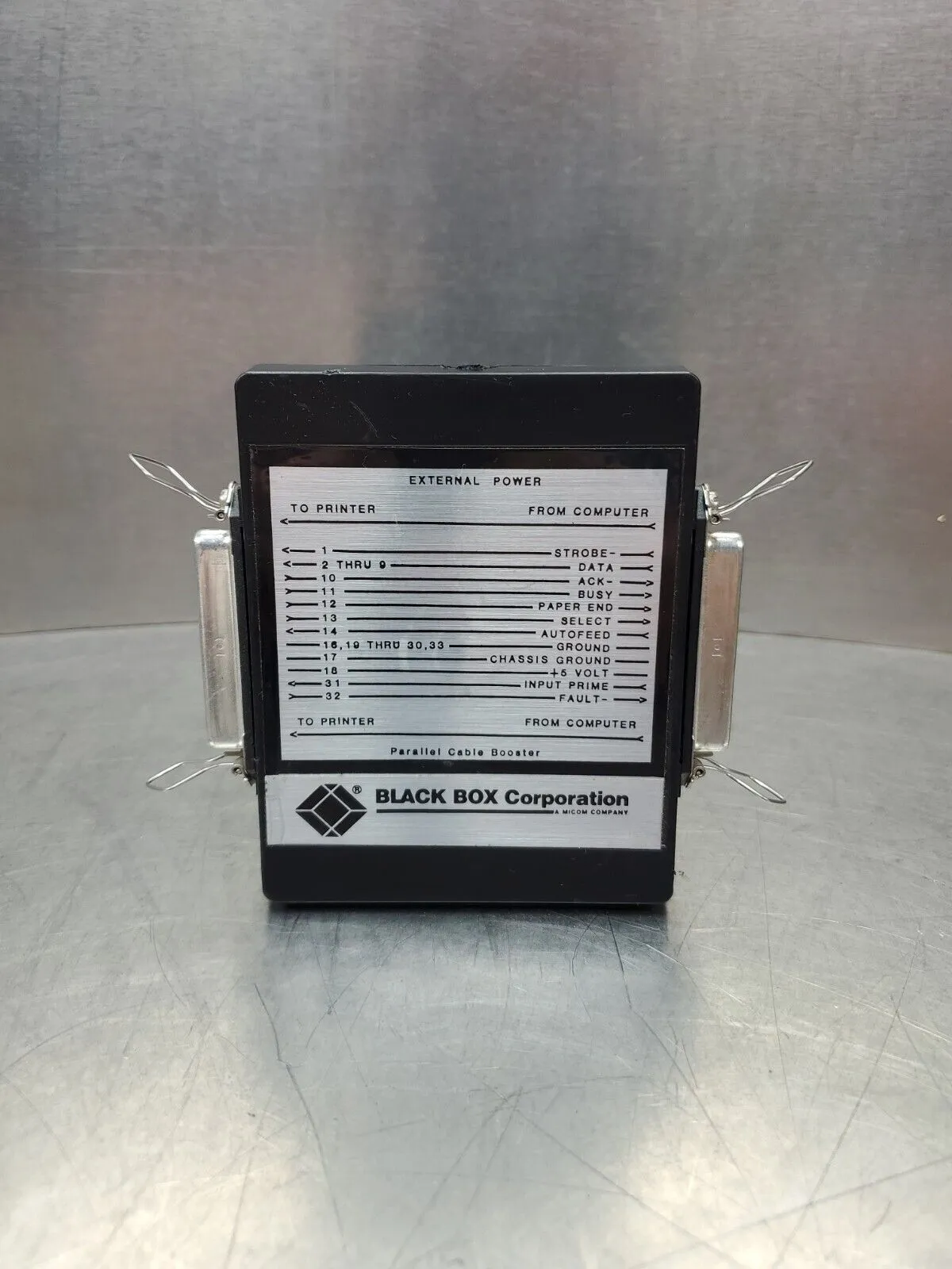 BLACK BOX ME002 Parallel Cable Booster Module. 3D-2