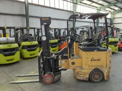 Used 2018 LANDOLL B30/42AC180D Narrow Aisle Forklifts | Russell Equipment #724800