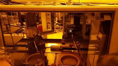 MBRAUN LABMASTER DP 5357  glovebox  with suss rc8