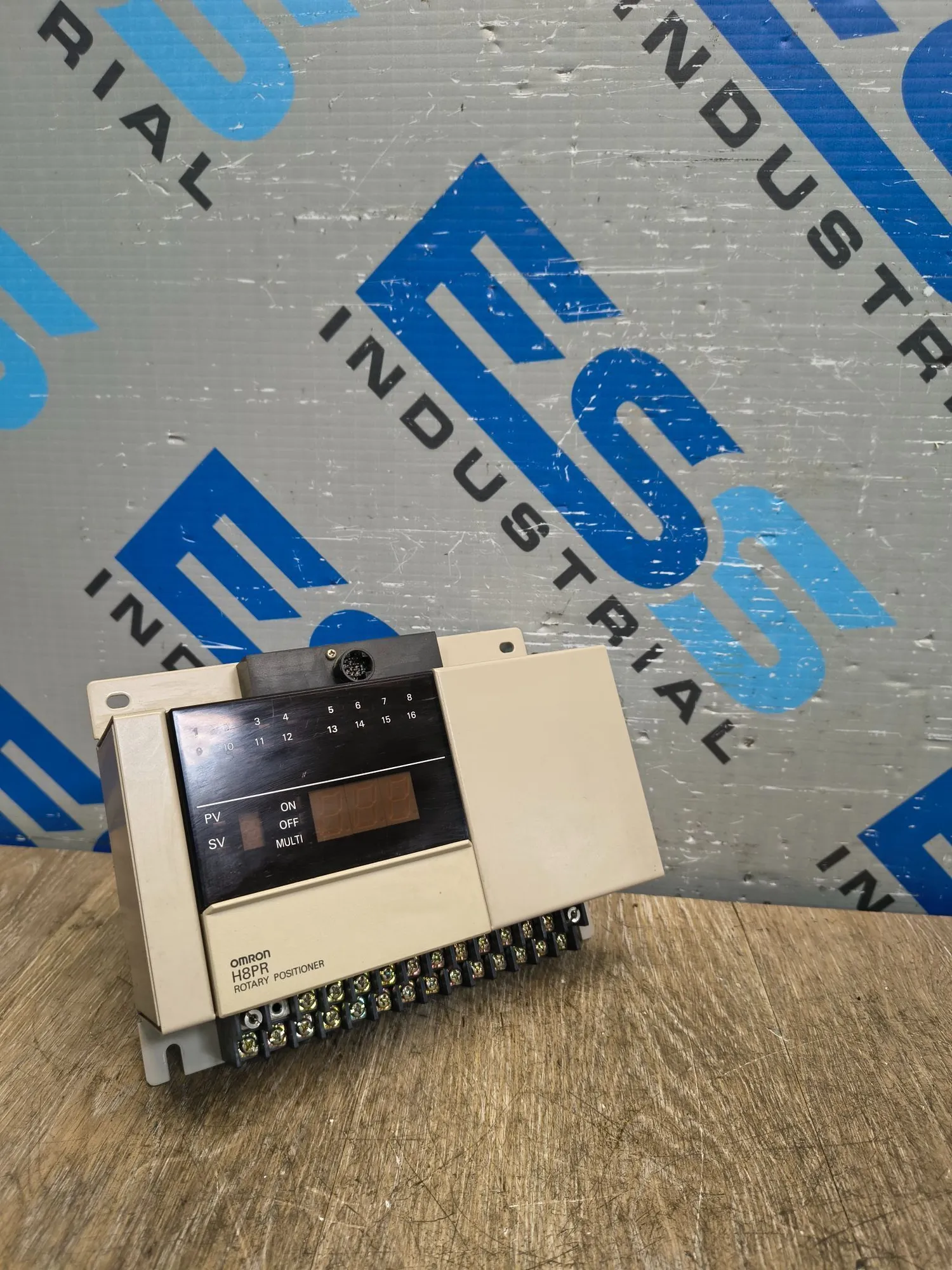 USED Omron H8PR-16