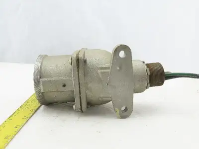 Pyle National 222-0A-4 600V Plug Receptacle 60A 2 Pole 3 Wire