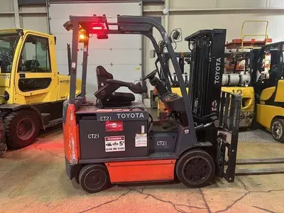 Used TOYOTA 8FBCU30 Misc Forklifts Illinois US | Somerset Equipment Sales #1542961
