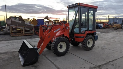 USED 1995 KUBOTA R520