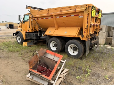 Used 2001 STERLING 6X4 Dump trucks Michigan US | Miedema Asset Management Group #1456849