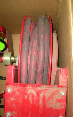 DOUGHTON SPRING RETRACTABLE AIR HOSE REEL