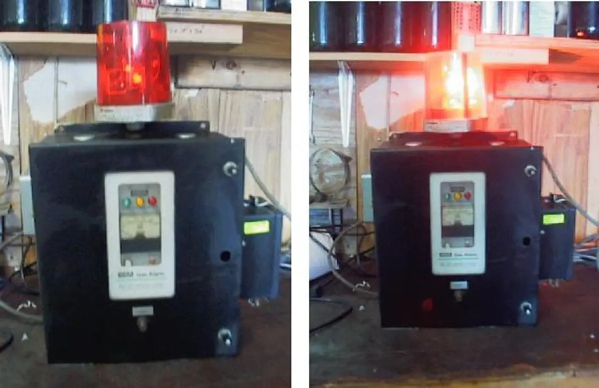QTY. 3. MSA GAS ALARM (FLASHING RED LIGHT AND VIBR...