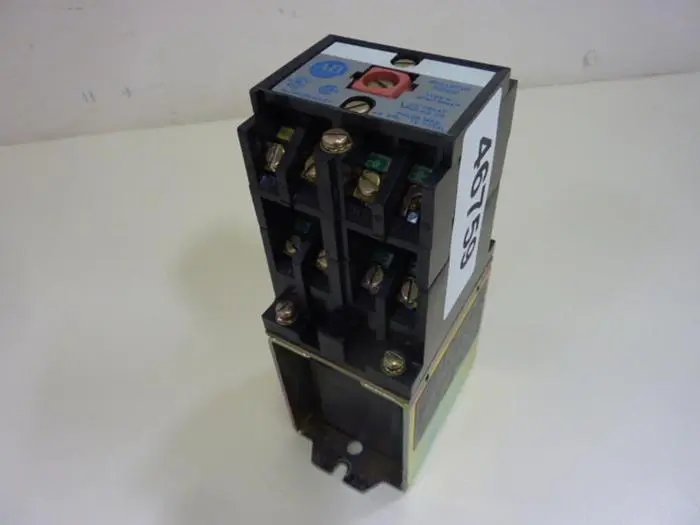 Used ALLEN BRADLEY 700DC-P400Z24 SER A Relays & Switches Michigan US | Ideal Machinery #591742