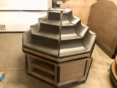 1-0593 JSI 4' or 5' Banana Octagon Display Table
