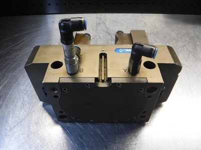 Schunk Finger Parallel Gripper PGN=200/1 371105 (LOC1663A)