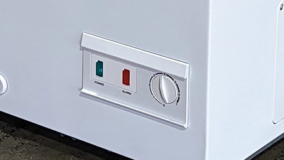 171-0373 50" Solid Top Self Contained Chest Freezer