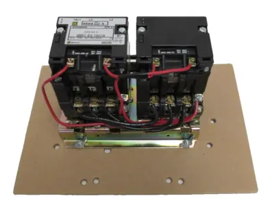 NEW SQUARE D 8702SBO4V02S REVERSING CONTACTOR SIZE 0 SER. A