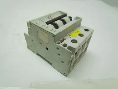 SIEMENS 5SX2 B40 40A 3 pole circuit breaker