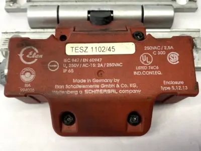 USED SCHMERSAL HINGE SAFETY SWITCH 250V