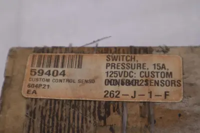 CUSTOM CONTROL SENSORS 604P21 / 604P21 - NEW - STOCK 5667CC