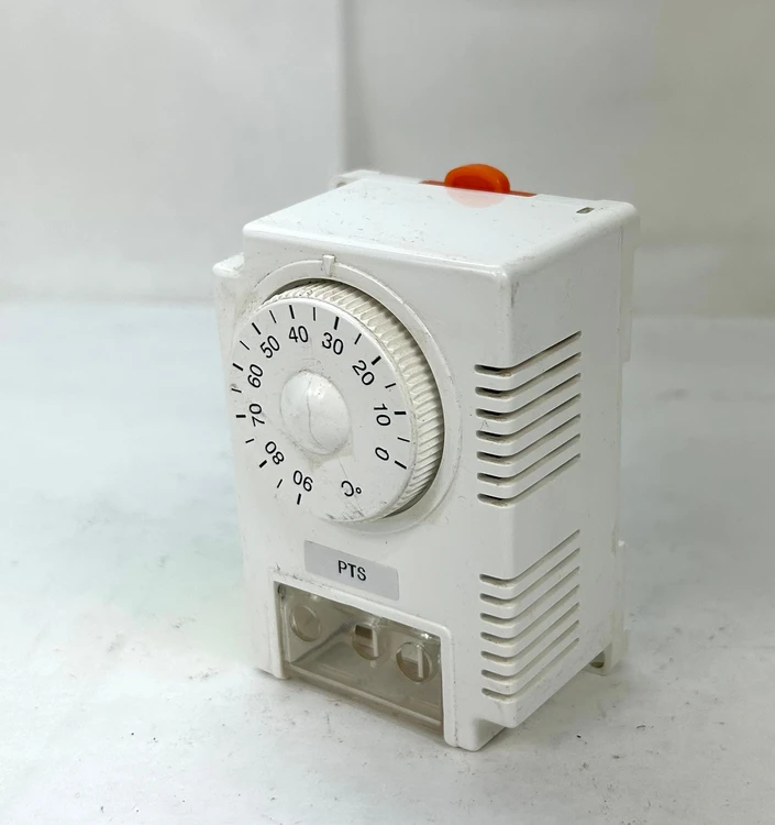 Used SHINOHARA ELECTRIC PTSC-090S Temperature Controls | Industrial Parts R Us Inc. #360716