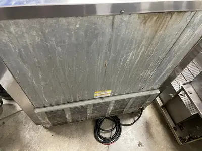 Used Beverage Air Used 27" Beverage Air UCR27A-23 Undercounter Commercial Refrigerator 120V Undercounter Refrigerators Illinois US | Falcon Restaurant Supply #1376352