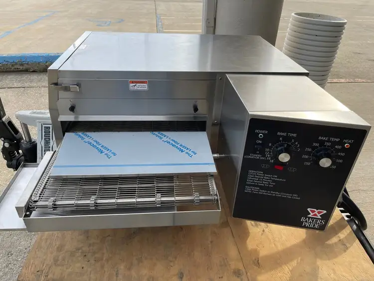 New | in-Stock Bakers Pride NEW 2018 Bakers Pride ICO-1848 Single 18" Belt Electric Conveyer Oven 208V - JS Conveyor Ovens Illinois US | Falcon Restaurant Supply #1376355