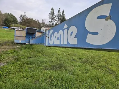USED 1997 GENIE S60