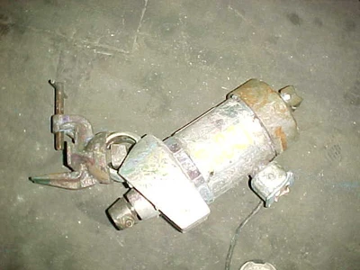 USED LIGHTNIN  ONE THIRD HORSEPOWER CLAMP MOUJNT MIXER