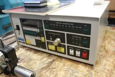 BROWN & SHARPE SURFCOM SURFACE TEXTURE MEASURING INSTRUMENT: STOCK # 10306