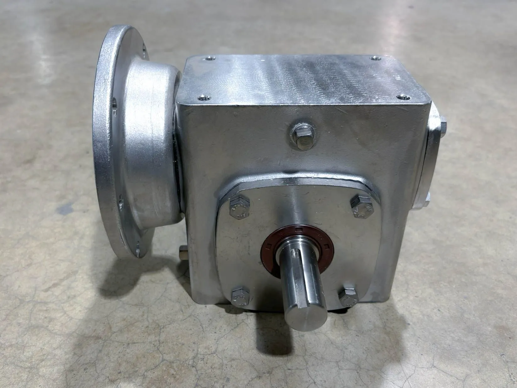 Used STERLING ELECTRIC S2206BQ020563 Gearboxes Ohio US | Buy Per Pound #1553118